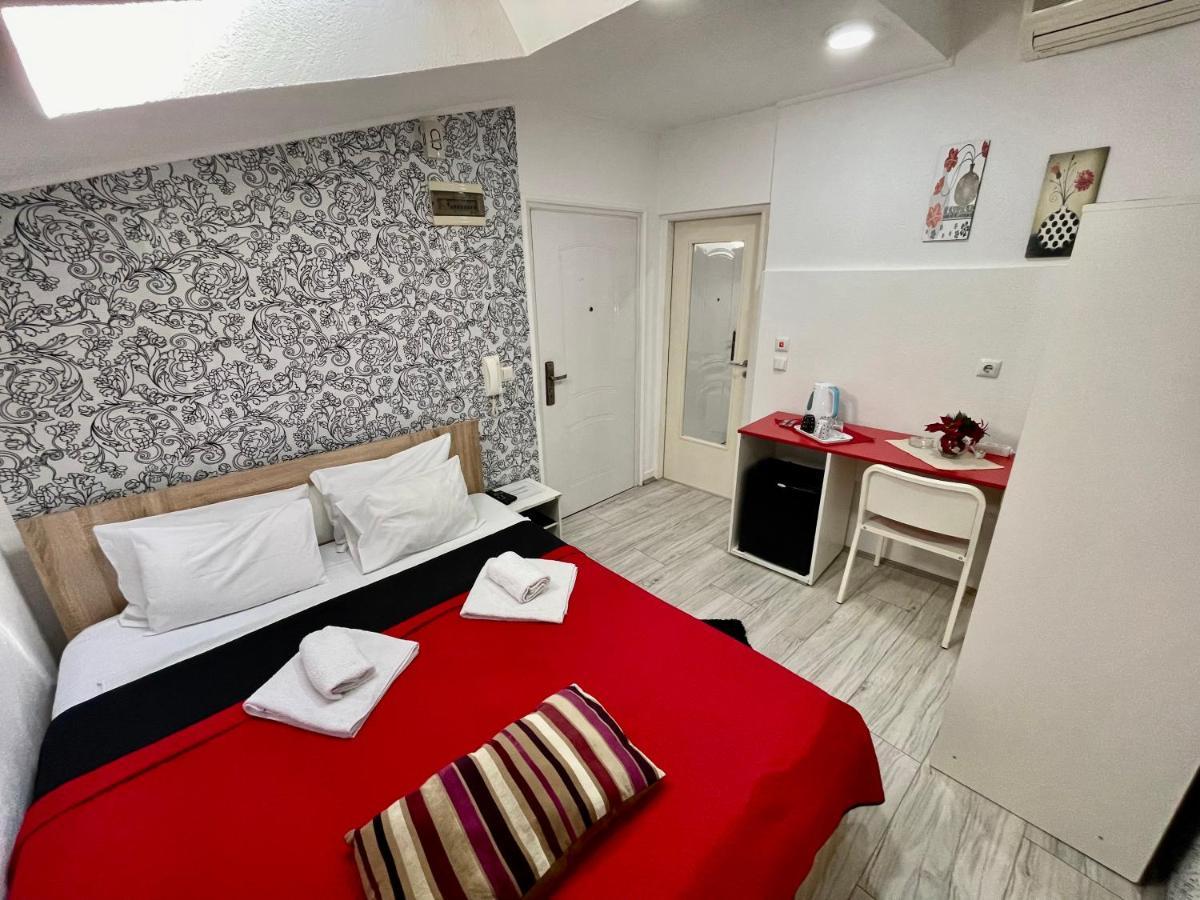 Apartmani Aleksandra U Centru Grada Kragujevac Eksteriør bilde