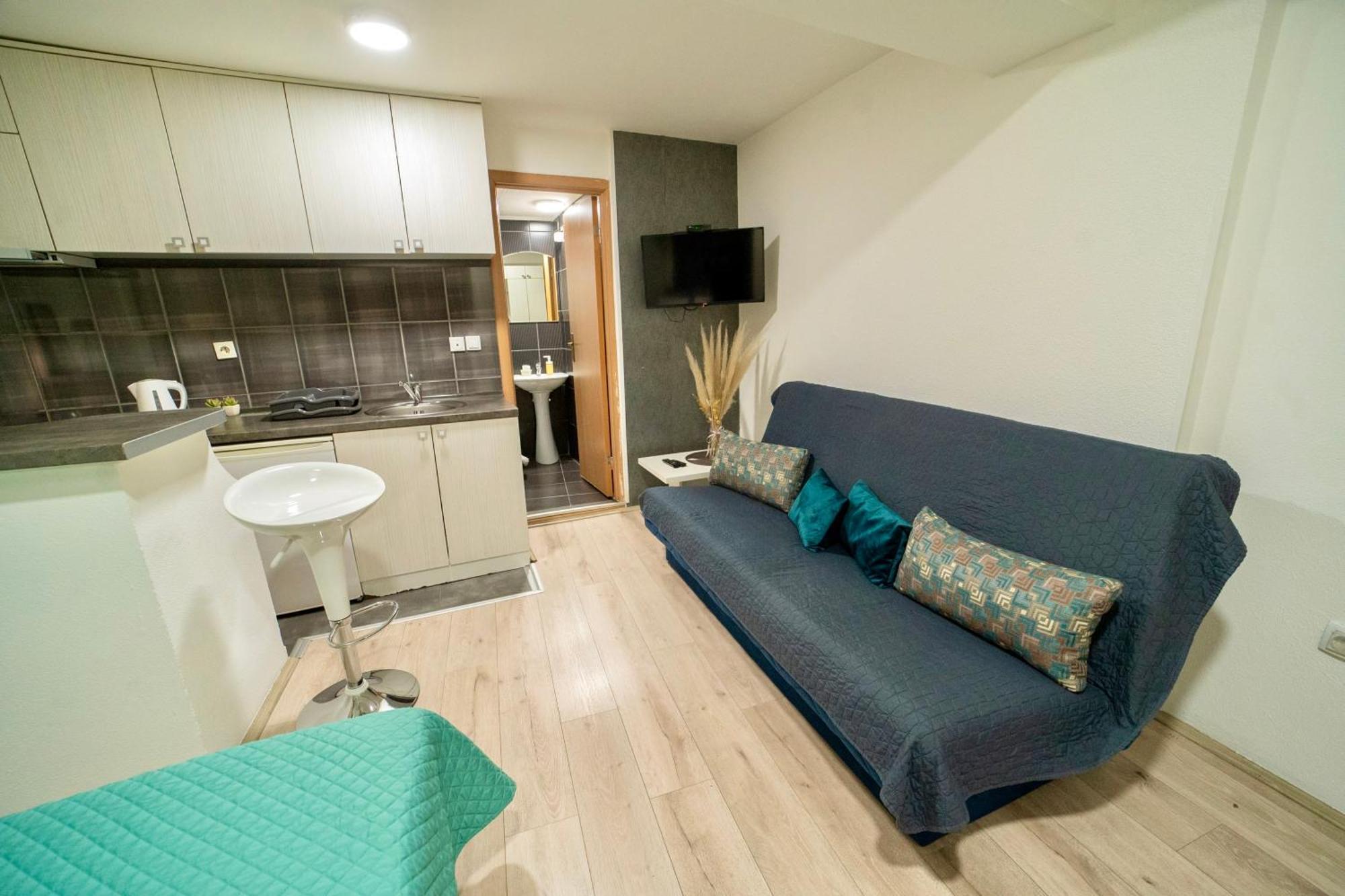 Apartmani Aleksandra U Centru Grada Kragujevac Eksteriør bilde