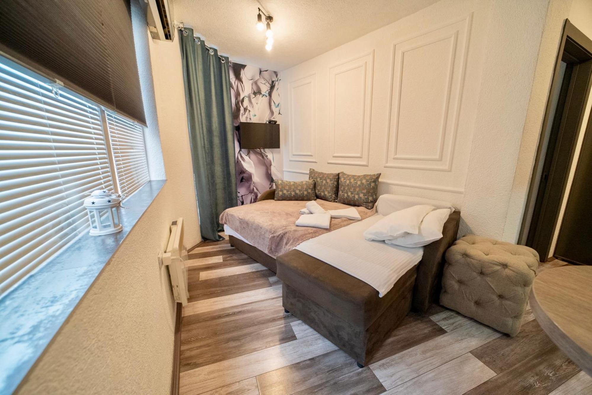 Apartmani Aleksandra U Centru Grada Kragujevac Eksteriør bilde