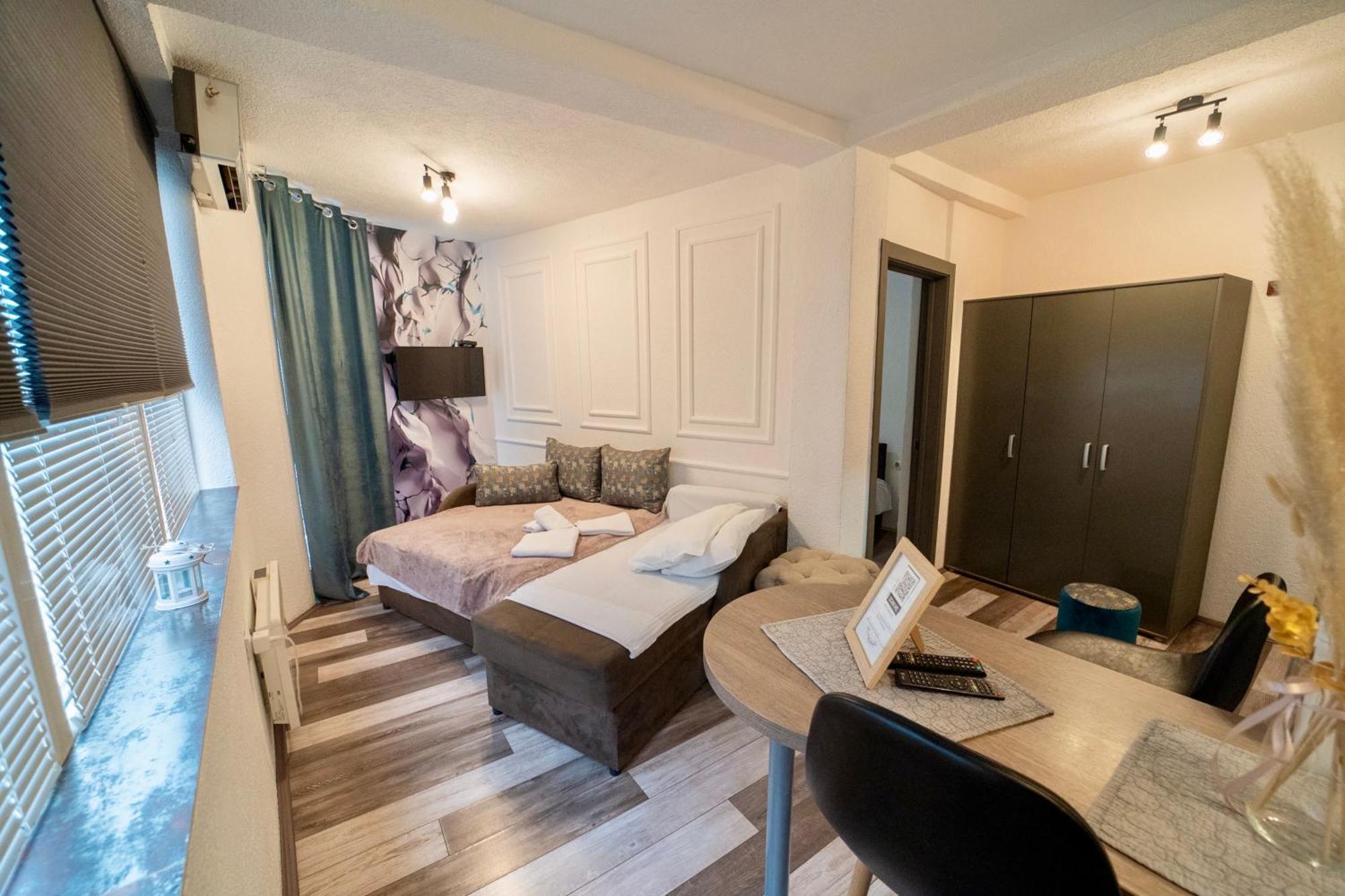 Apartmani Aleksandra U Centru Grada Kragujevac Eksteriør bilde