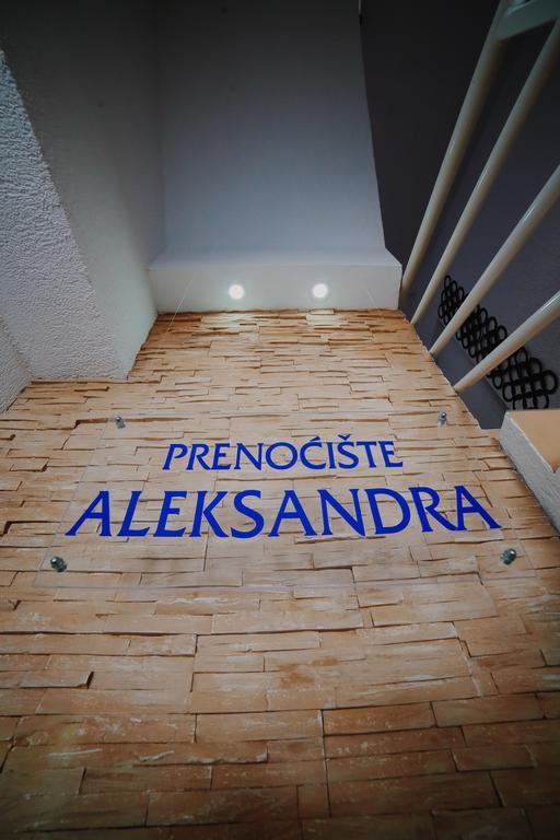 Apartmani Aleksandra U Centru Grada Kragujevac Eksteriør bilde