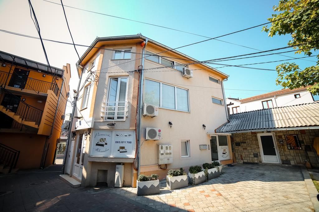 Apartmani Aleksandra U Centru Grada Kragujevac Eksteriør bilde